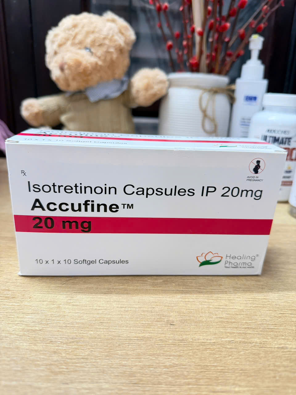 ACCUFINE Isotretinoin 20MG - 10MG viên nang trị mụn ( hộp 100v )