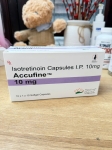 ACCUFINE Isotretinoin 20MG - 10MG viên nang trị mụn ( hộp 100v )